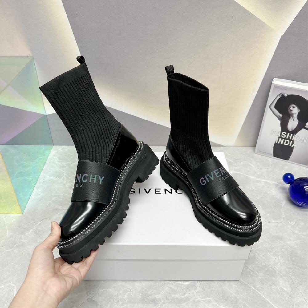 Factory toplevel version GIVENCHY 2023vs AutumnWinter New CollectionRound headed letter