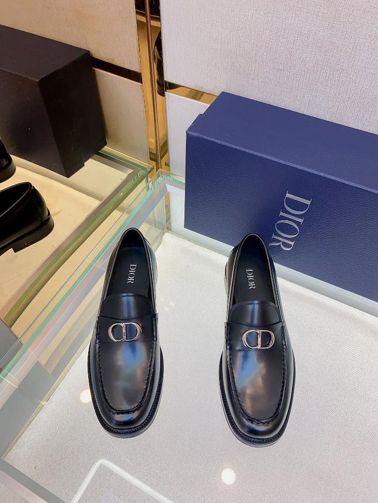 The official selling price of CD Homes new DIOR TIMELESS Lefu shoes  This Lefu shoe embo