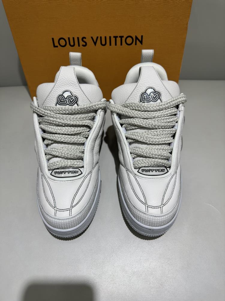 Lv Millenium mens casual sports shoes the 2023 mens fashion show witnessed the futuristic edge of