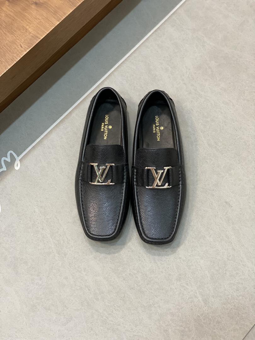 Louis Vuitton LUXEMBOURG SAMOTHRACE series of bean shoes made a remarkable debut on the spring and