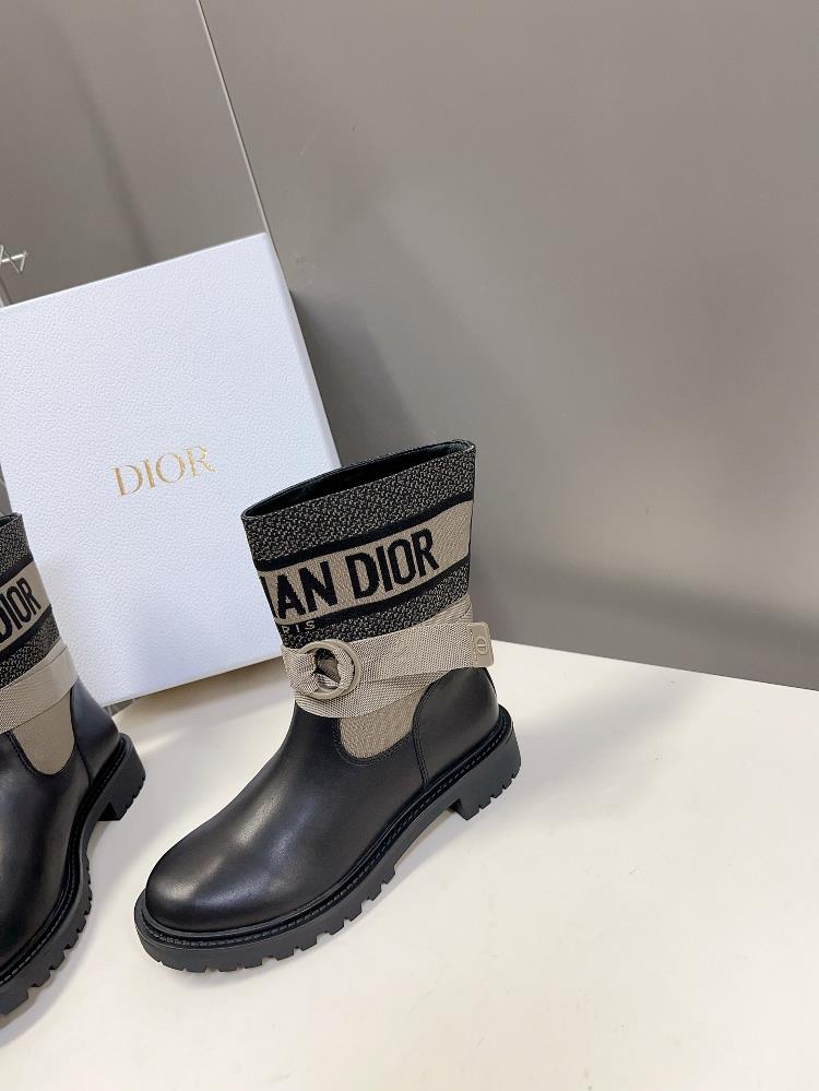 Dior Classic Autumn and Winter Knight Boots featuring a variety of celebrity internet cel