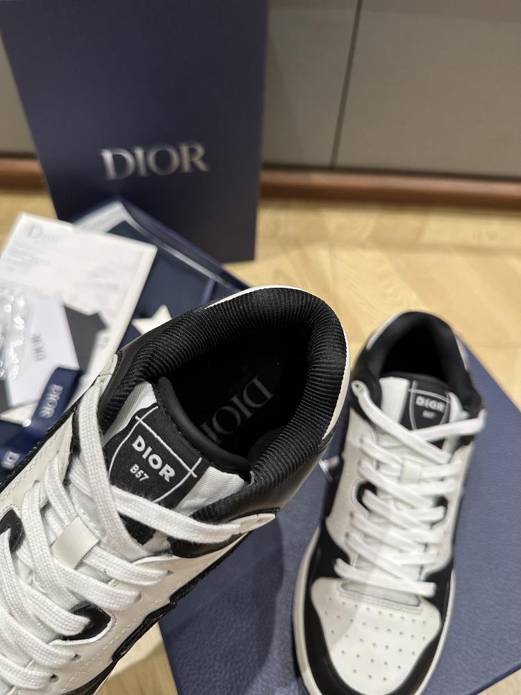 Overall the Dior Sheos Couple Skateboarding Shoes are a musthave for any skateboarder lo