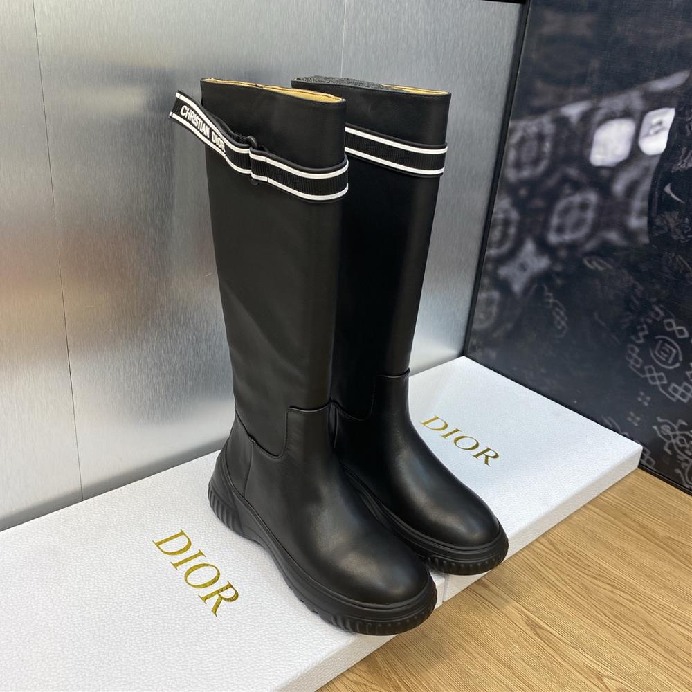 Factory price Dior CD 2023 AutumnWinter Show New High Definition Series Womens Boots Dior Dracer Letter Logo Round Head Color Block High Barrel Long