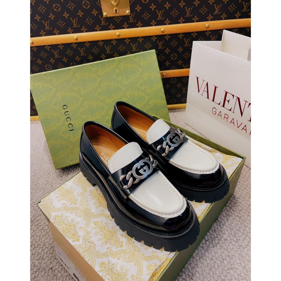 The Gucci early autumn series is hot and new and this season the Xiangjia popular style is really