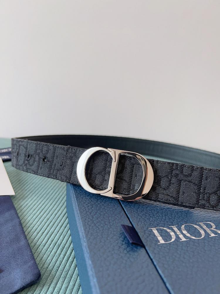 DIOR Dior French original leather material milkshake white canvas gray cowhide quality is