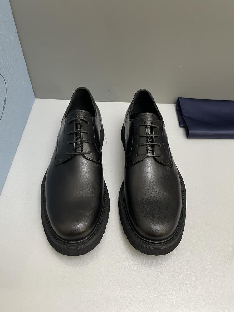 Prada Mens Formal Leather Shoes Embracing the Timeless Retro Design Style