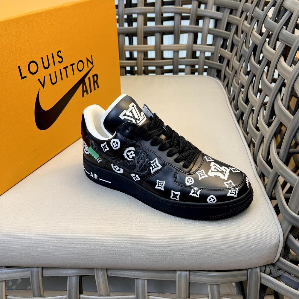 Louis Vuitto LV x Nike Air Force 1 Low Co branded Low Top Casual Board Shoes for Couples This sneaker is made entirely of leather with brand AJ hook p