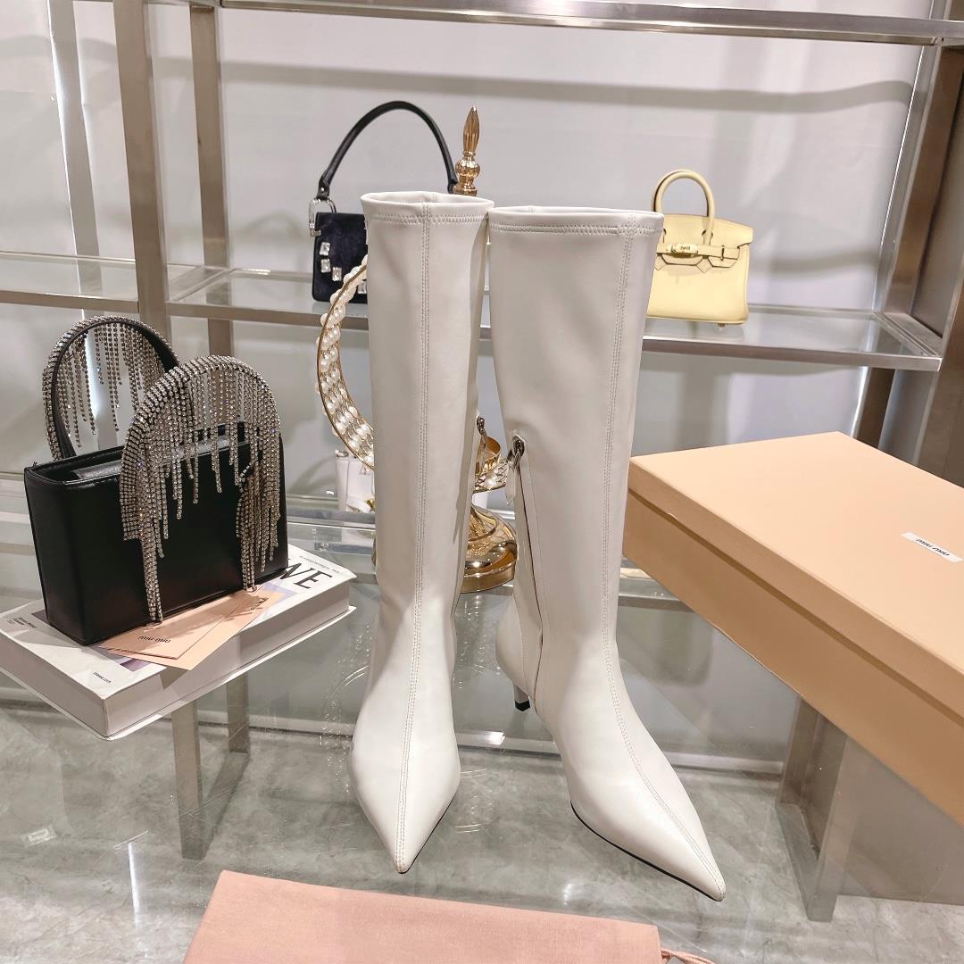 Long boots for appearance Miu Miu runway style new spring boots for autumn and winter 2023The popu