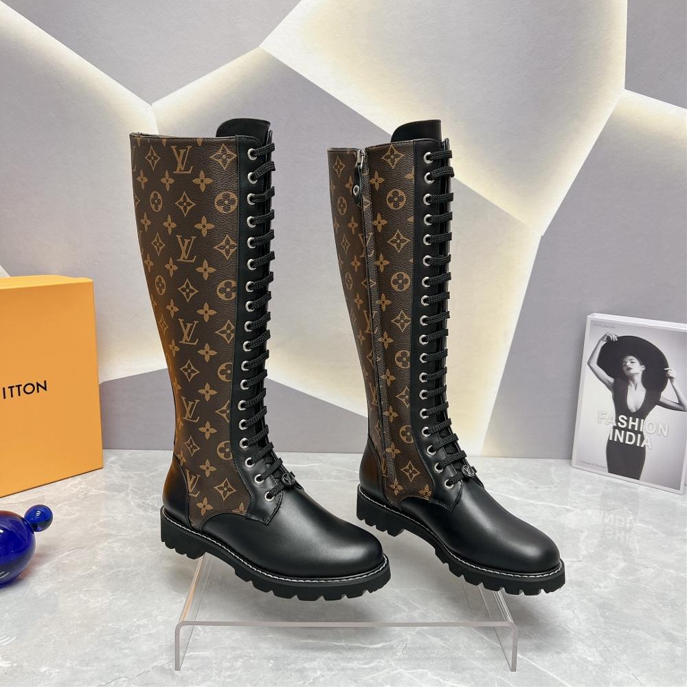 Factory exclusive toplevel versionL Lv Brand 2023 vs AutumnWinter New Martin Boot CollectionRound toe lace up zipper high bootsOriginal details ult