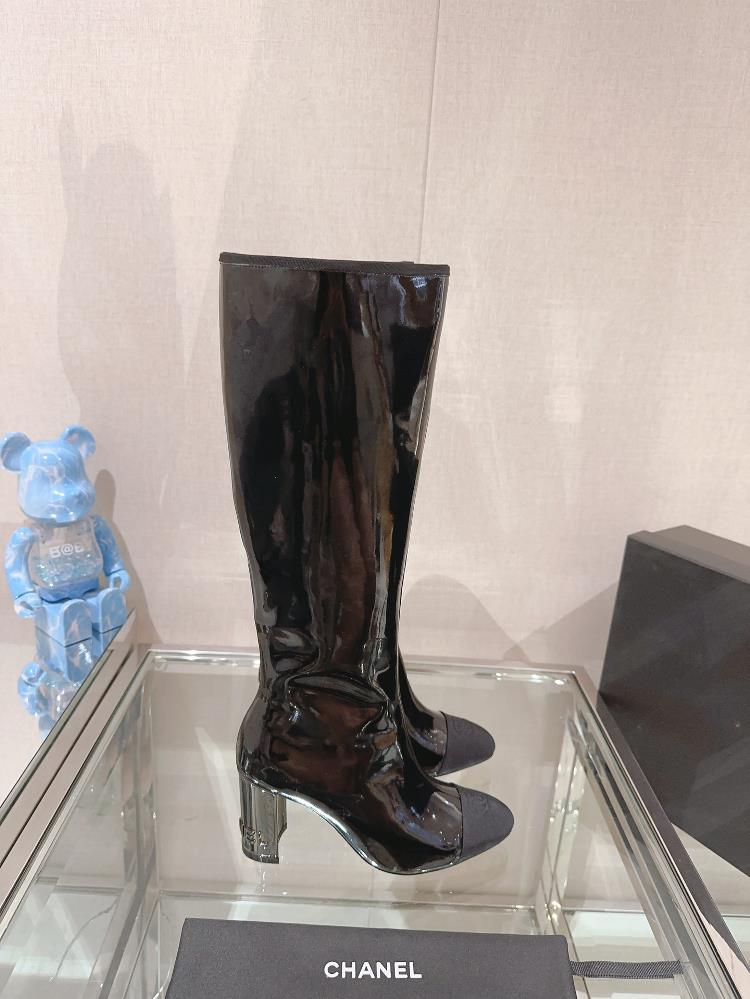 Xiaoxiang Chanel Autumn and Winter Metal High Heels Lacquer Leather Boots There are really