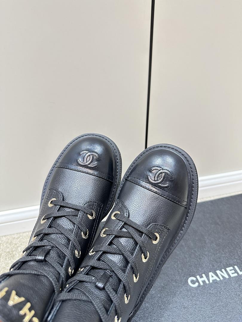 chanel lychee patterned motorcycle boots new motorcycle boots are made of imported lychee