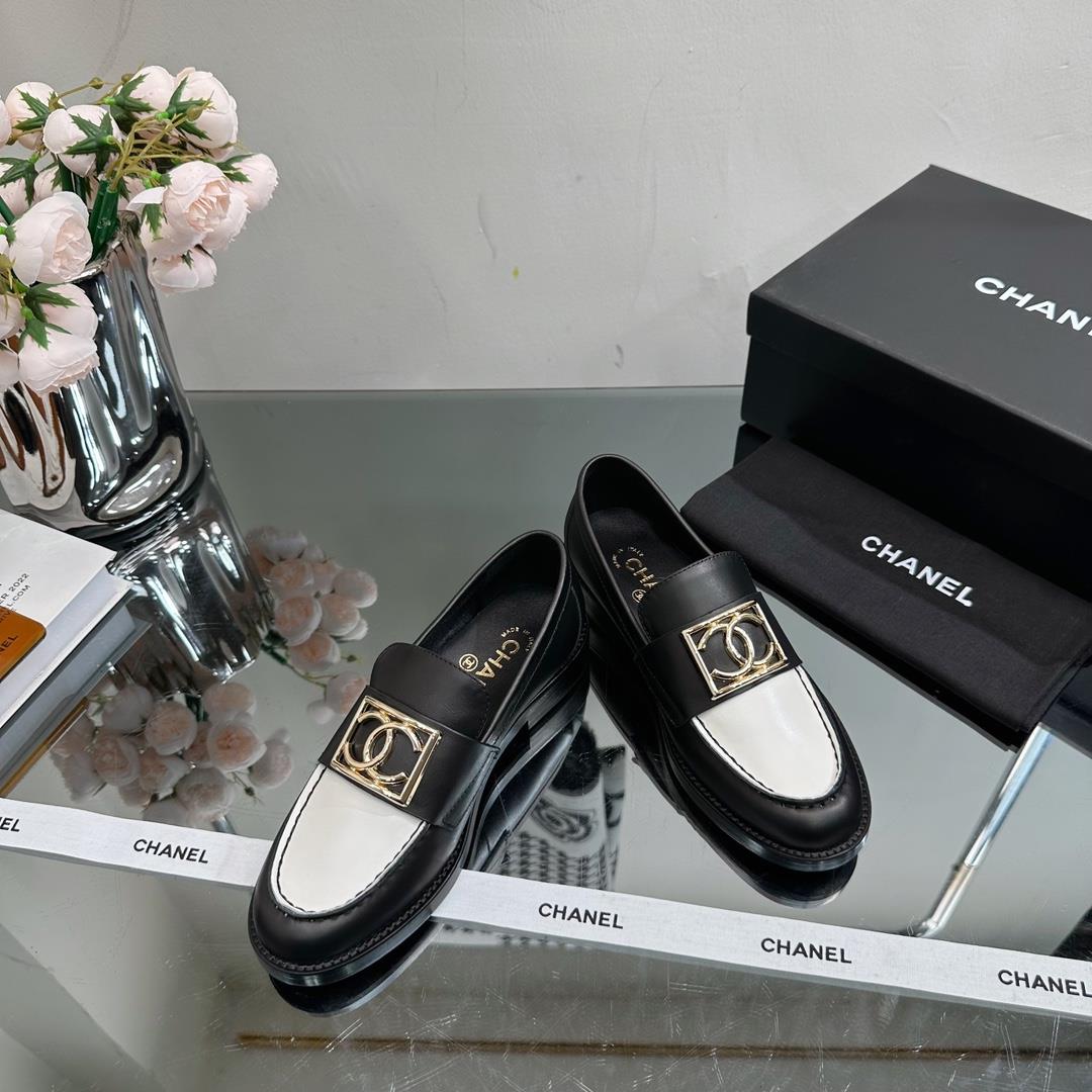 chanel 2023s latest explosive Lefu single shoe with a college style and super beautyTop l