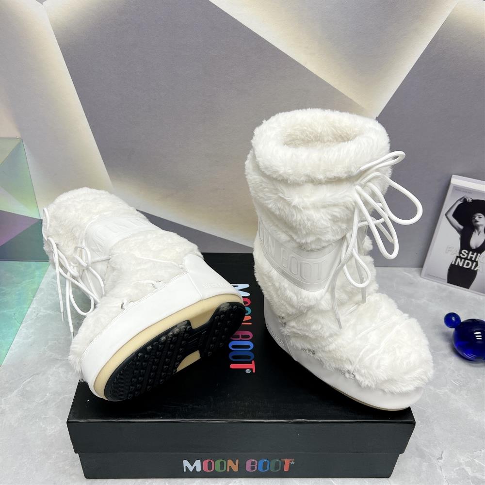 Factory exclusive toplevel versionMoon Boot2023vs AutumnWinter Latest Snow Boot CollectionUgly and cute fur snow bootsForget UGG trendy people are
