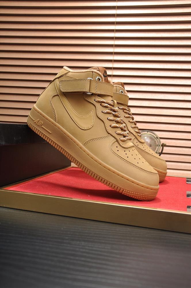 What makes the Couples Air Force One NAPPA leather shoes truly special is the fact that t