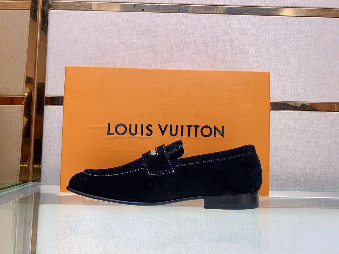 Lv brand  leather outsole SAINT GERMAN Slipon shoe This Slipon shoe leather shoes use imported