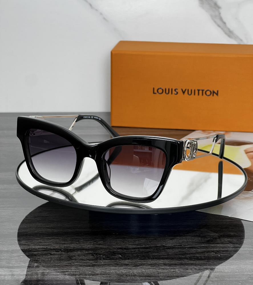 High edition small quantity of classic square sunglasses Liu Yifeis endorsement payment Pink Z1869E Black Gold Z1850E Black Silver Z1867E Blue Z1870E
