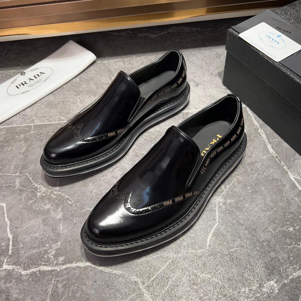 prada Chelsea Mens Shoe Super A Goods This Chelsea shoe is equipped with an air cushioned thick so