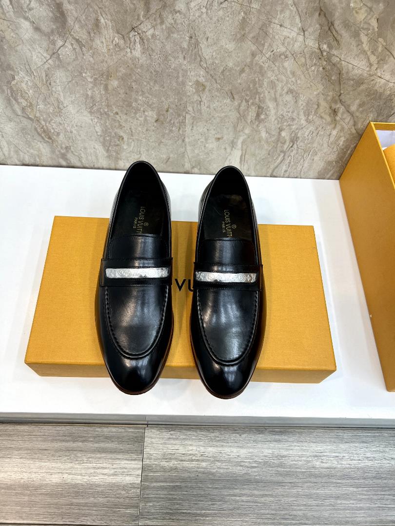 L Family Vendome Flex Mens LefuVendome Flex Slipon shoe are made of imported cowhide and are fill