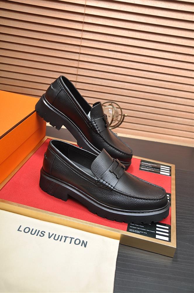 Furthermore Hermes mens shoes are designed with a personalized touch that sets them apar