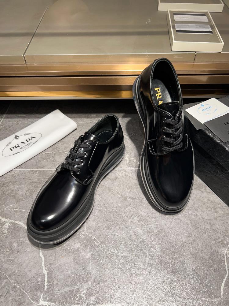 Prada Family Chelsea Mens Shoe Super A Goods This Chelsea shoe is equipped with an air