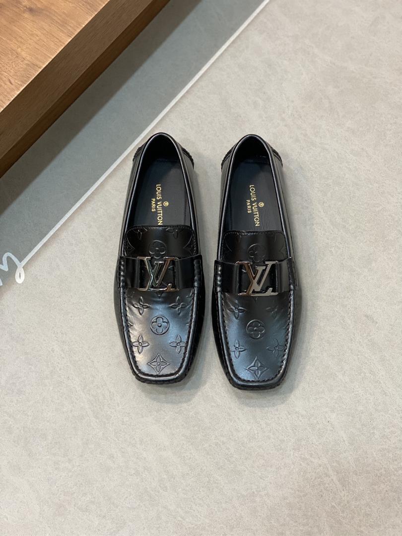 Louis Vuitton LUXEMBOURG SAMOTHRACE series of bean shoes made a remarkable debut on the spring and