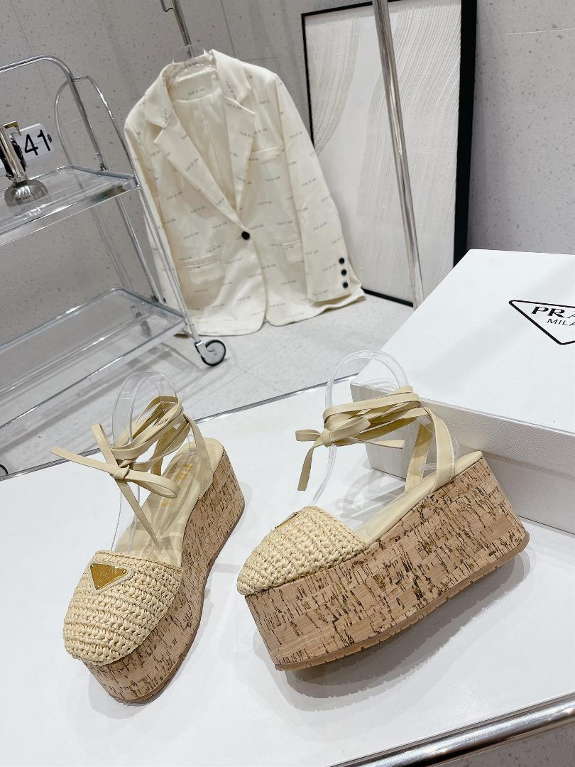 The latest original prada Prada new roman woven wood grain thick soled sandals are release