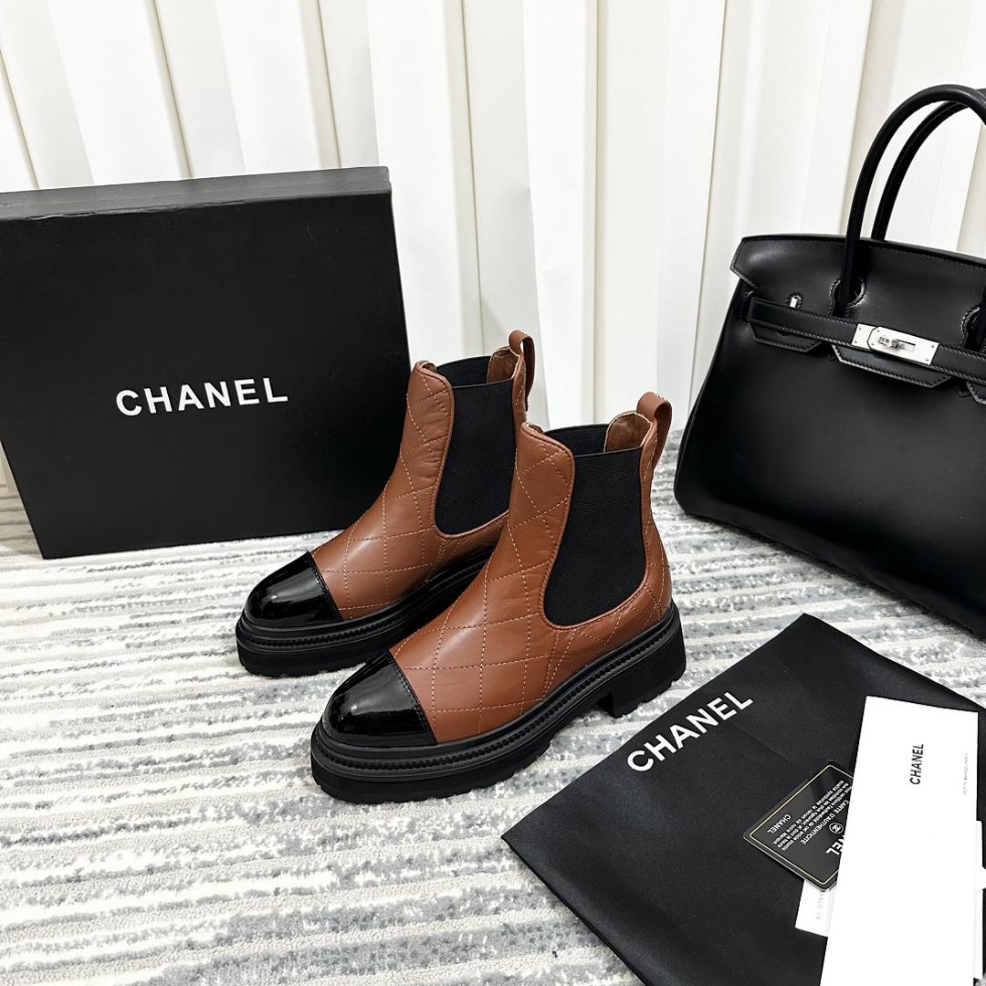 chanel fw23 new arrival 2023 AutumnWinter Lingge Chelsea Short Boot New ProductCalf leath