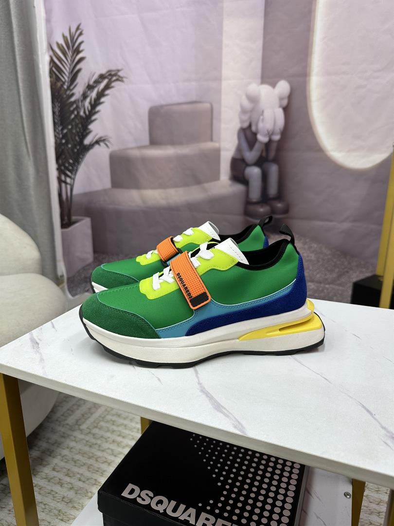 DSQUARED2 casual sports shoes are available in the Z cabinet simultaneously The original configurat