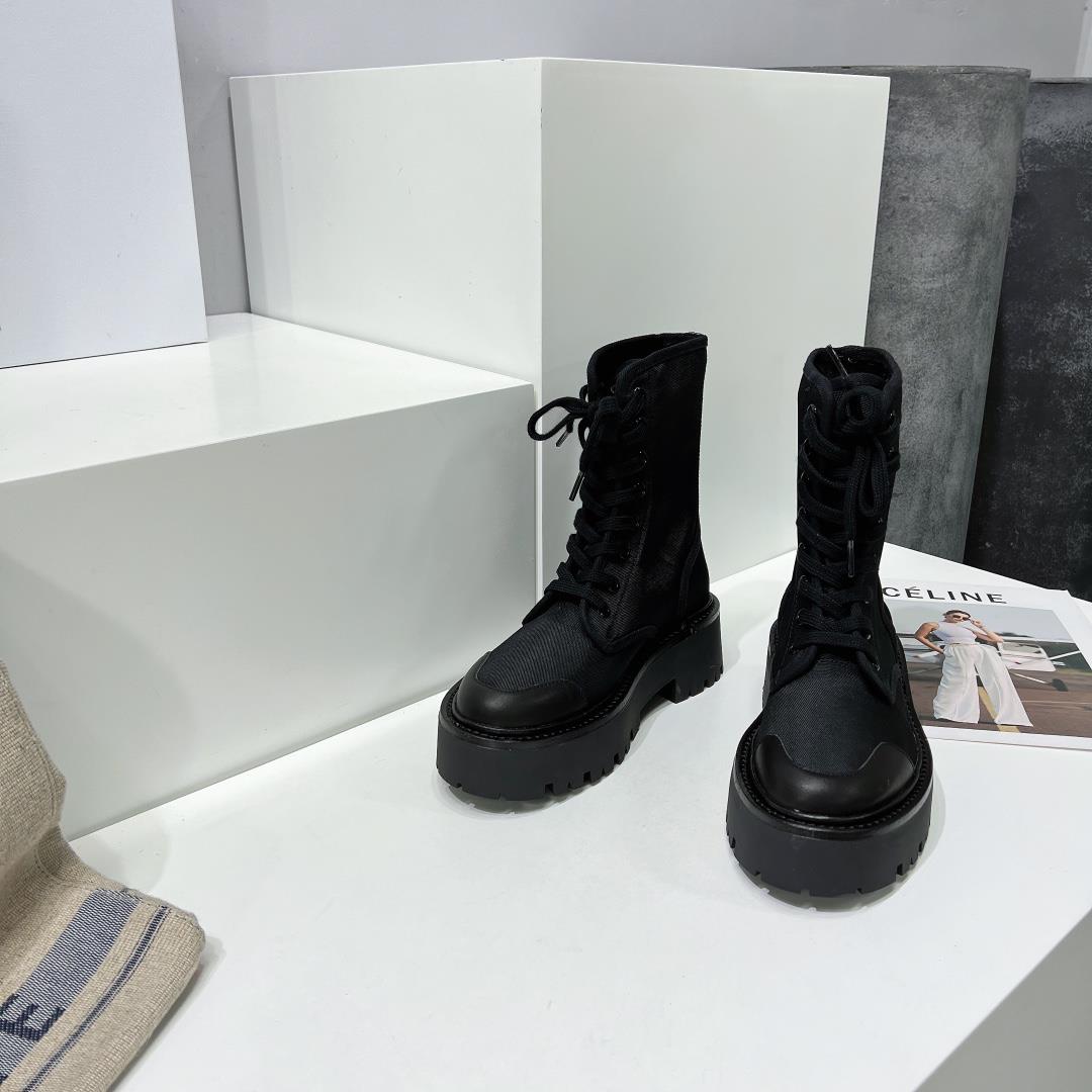 The highquality factory fabric 23ss new autumn and winter boots are invincible and appear