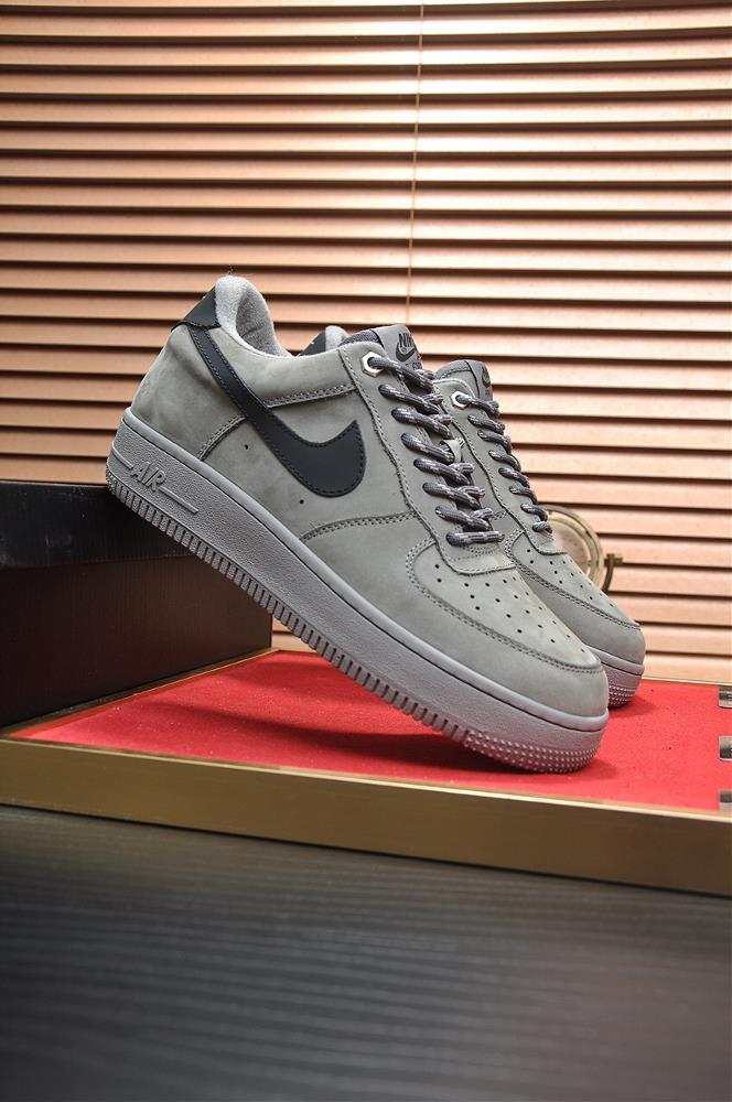 What sets the Couples Air Force One apart from other Nike shoes is its unique design that