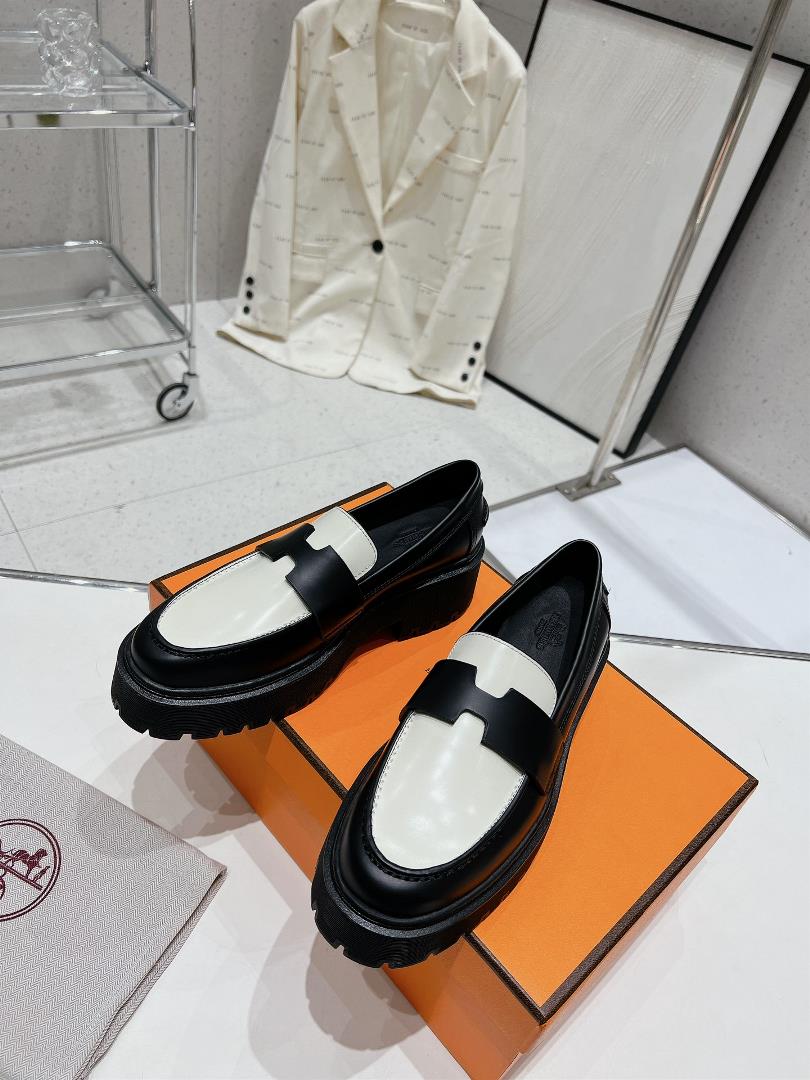 Hermes Hs new thick soled Slipon shoe in autumn 2023 are simple elegant and advanced v