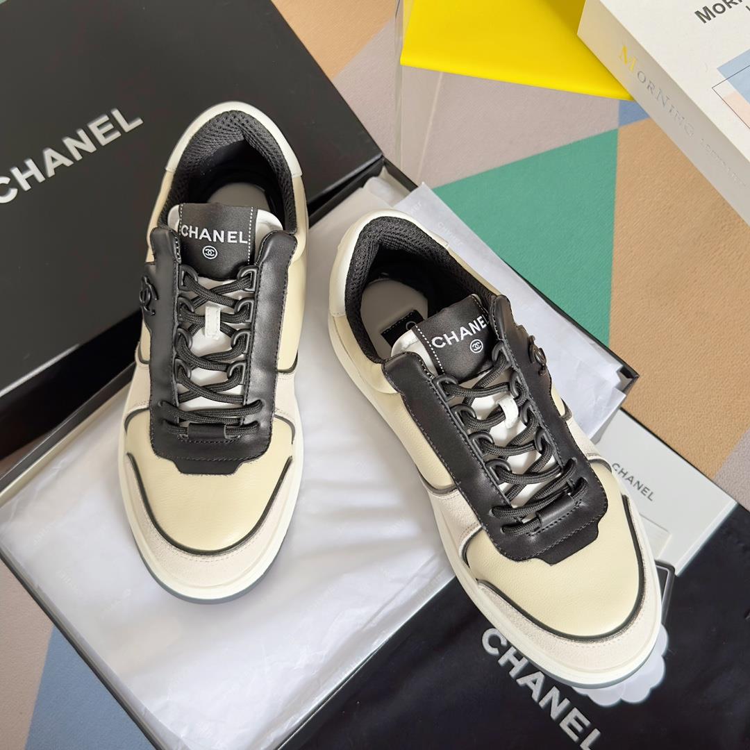 Top level version full leather Chanel Chanel 23Cs Latest Popular Panda Black and White Sneakers Cas