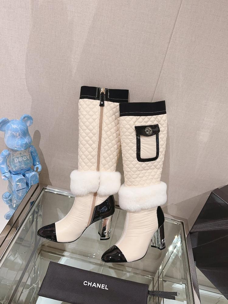 Xiaoxiang Chanel Autumn and Winter Down Loop High Heel BootsThe down bun feels warm and light on the feet and I really love the overall design Its