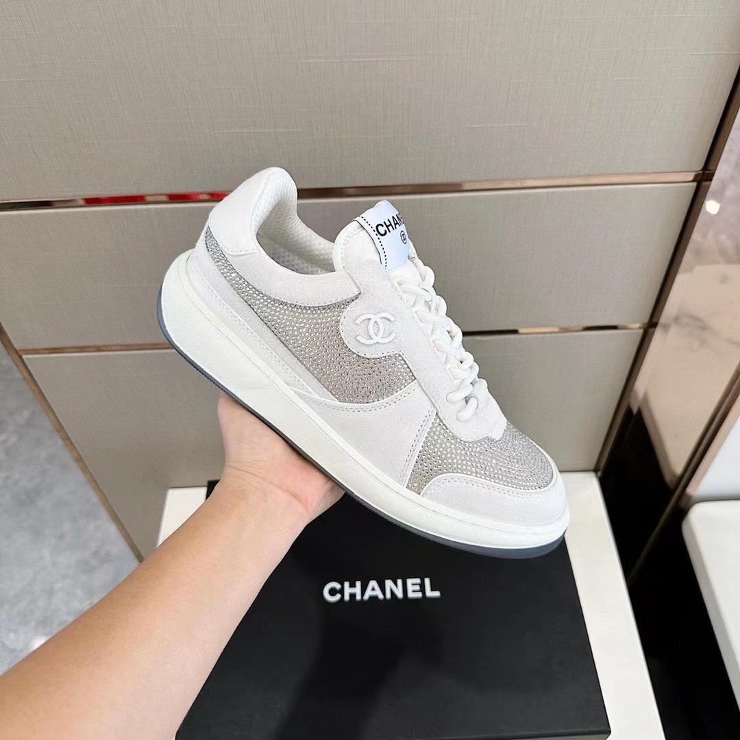 Chanel New Casual Mens Sneakers Purchase The Original Version One by One Restore The Sou