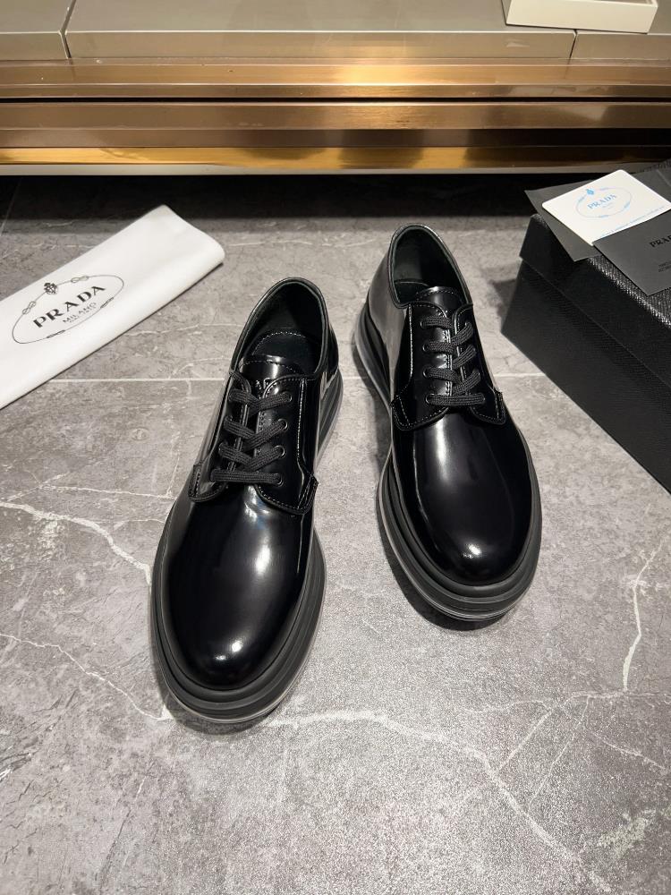 Prada Family Chelsea Mens Shoe Super A Goods This Chelsea shoe is equipped with an air