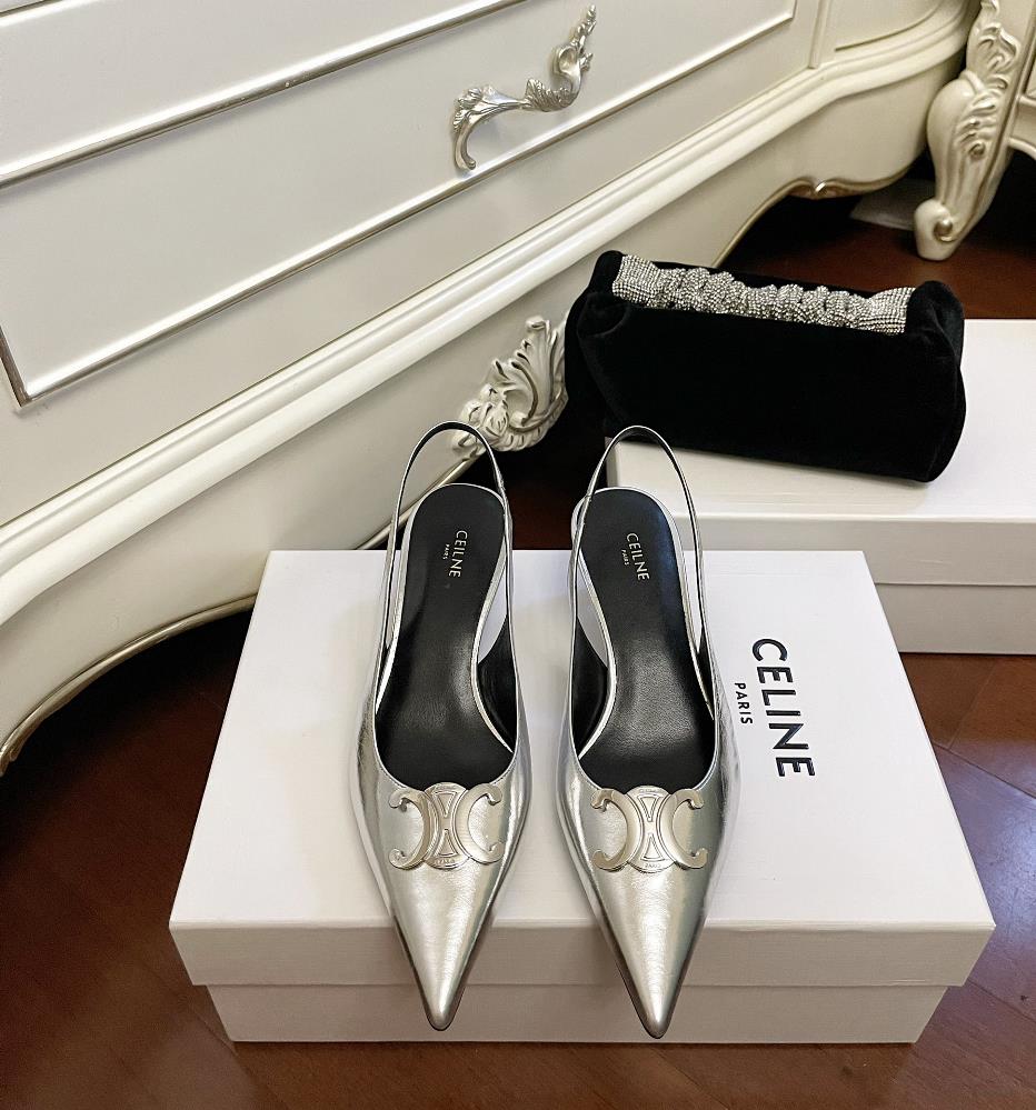 Celines most beautiful and latest black silver pointed kitten heel iconic single shoeHigh grade and elegant with a slim and elegant upper foot it
