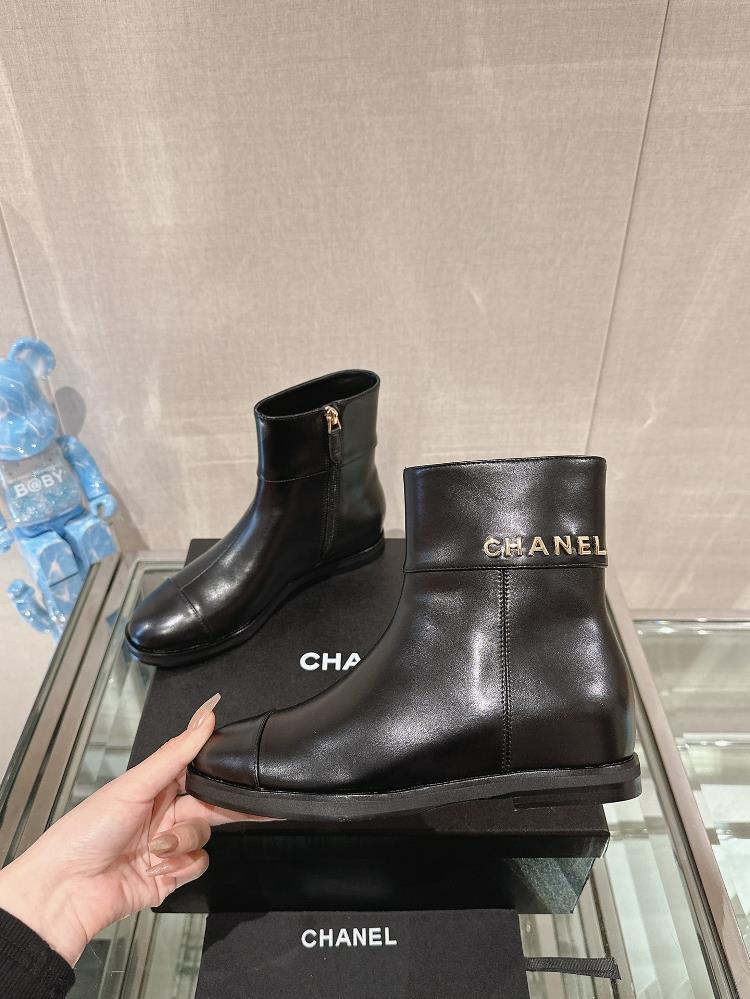 When I slip into my Chanel Thick Heel Short Boots I instantly feel a surge of selfassura