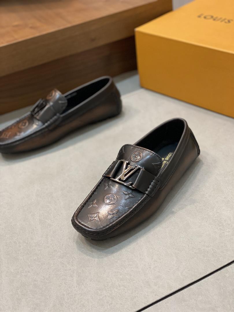 Louis Vuitton LUXEMBOURG SAMOTHRACE series of bean shoes made a remarkable debut on the s