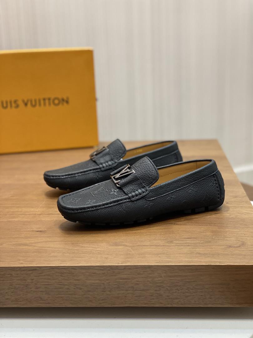 Louis Vuitton LUXEMBOURG SAMOTHRACE series of bean shoes made a remarkable debut on the s