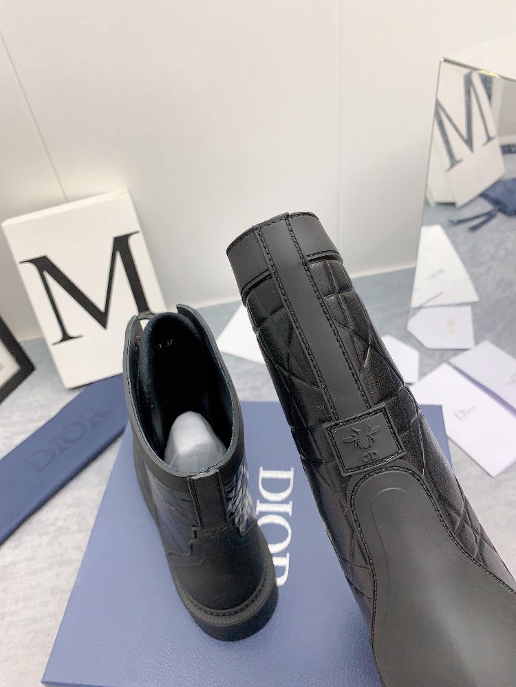 In conclusion the Dior short boots featuring the CD logo are a true embodiment of classic