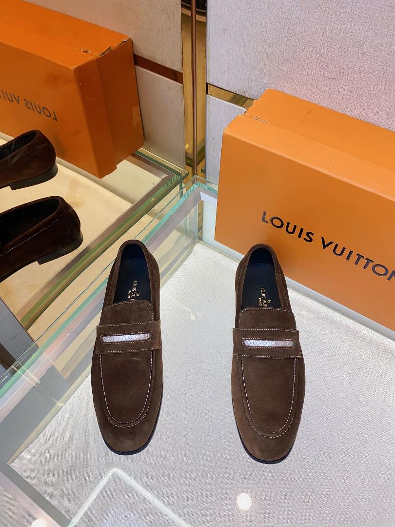 Lv brand  leather outsole SAINT GERMAN Slipon shoe This Slipon shoe leather shoes use imported bea