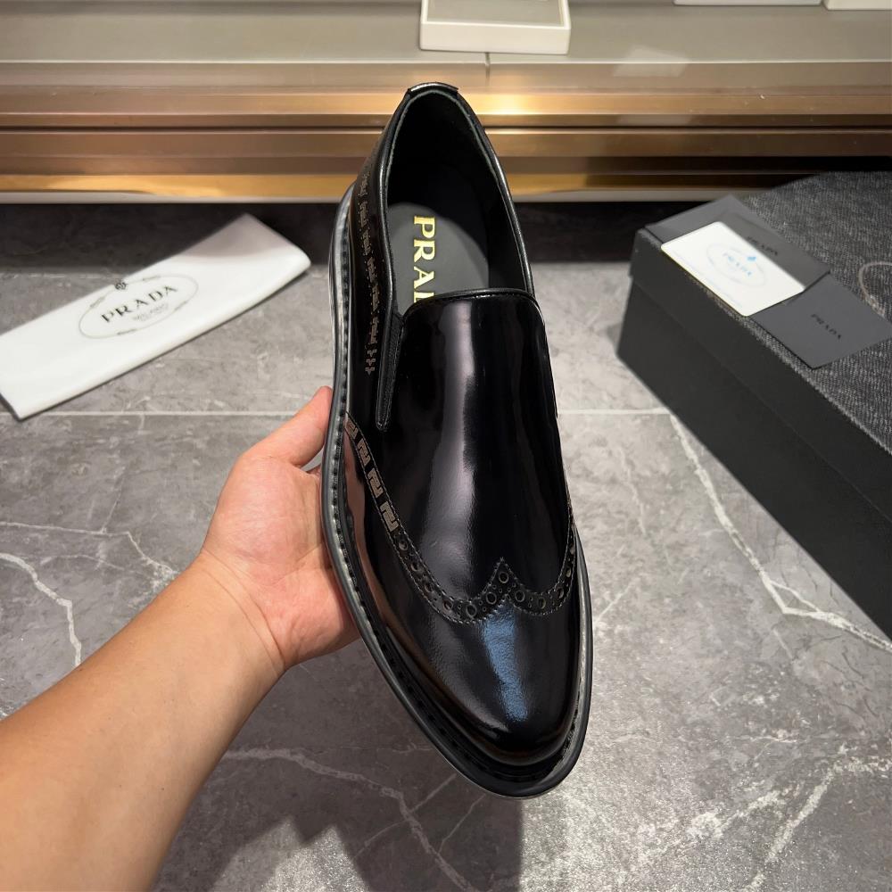 prada Chelsea Mens Shoe Super A Goods This Chelsea shoe is equipped with an air cushione