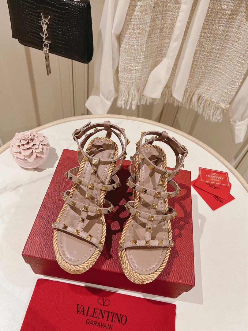 The highest version in the market exclusive new model 2023 the latest Valentino womens sandals Va