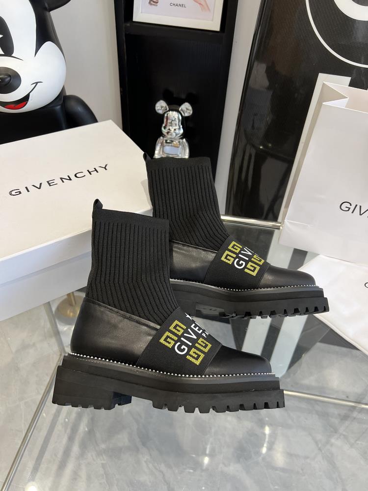 320 Givenchy 2023 AutumnWinter New Socks and Boots Counter Comparison Zhong Aishen Goddess of No Pressure Size 3540TagName GivenchyTagId