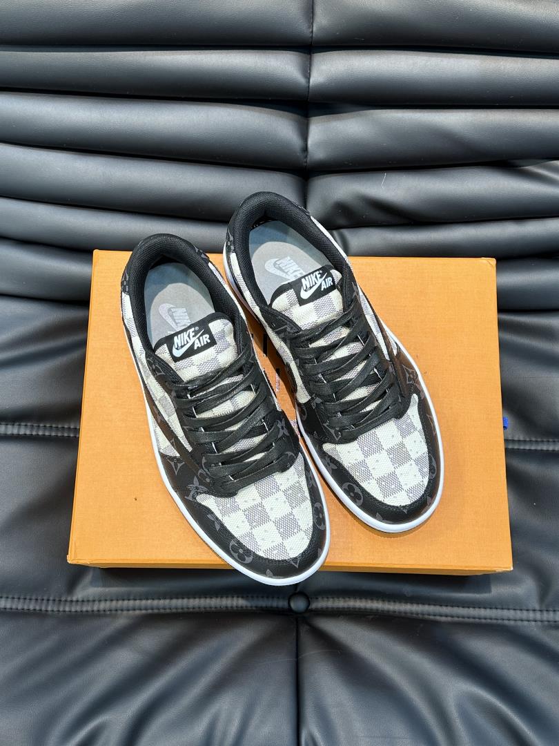 L The V X nike co branded low top casual sports shoes are meticulously crafted from the o