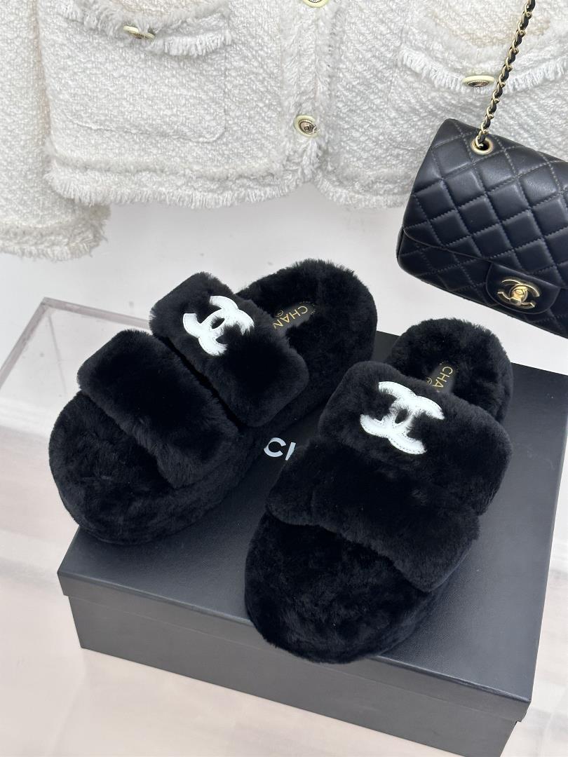 factory price chane xiaoxiang classic four season double c humy slipper this hair is real