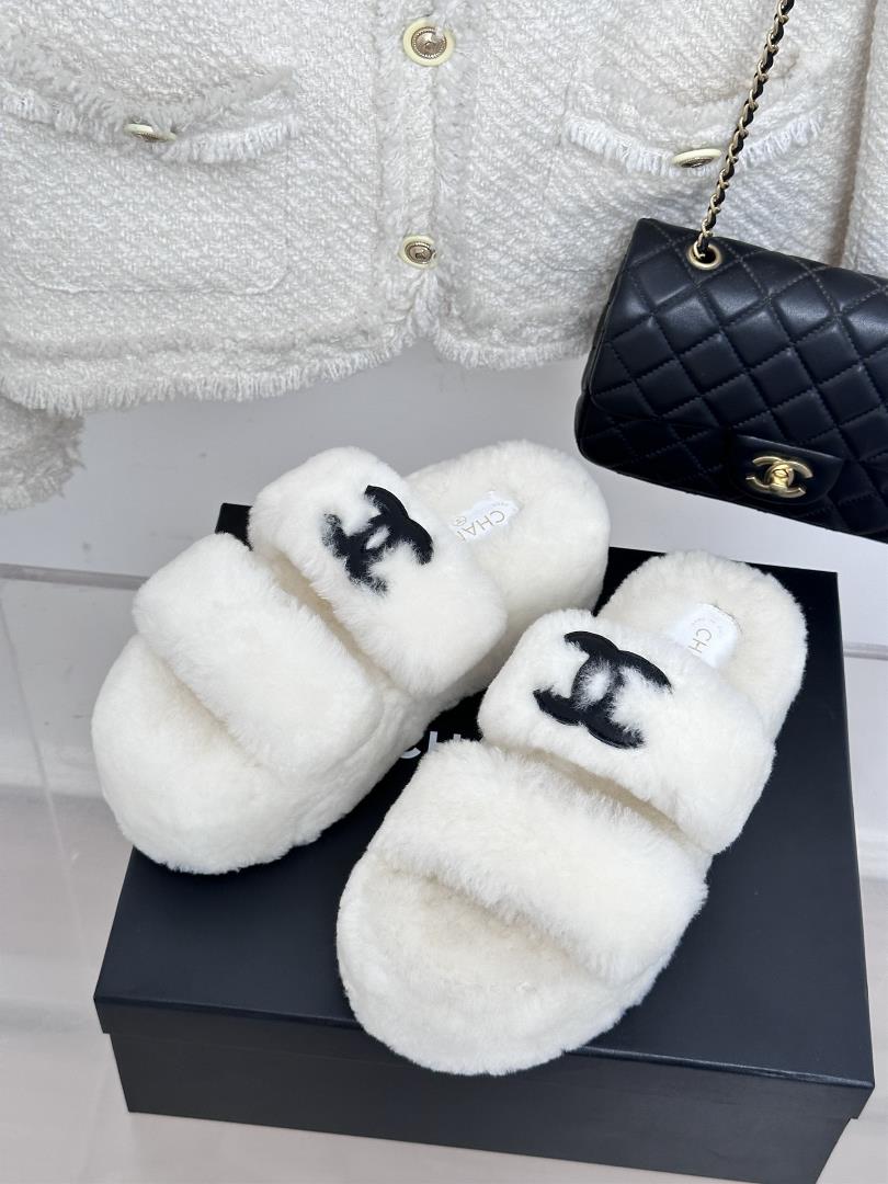 factory price  chane xiaoxiang classic four season double c humy slipper this hair is rea