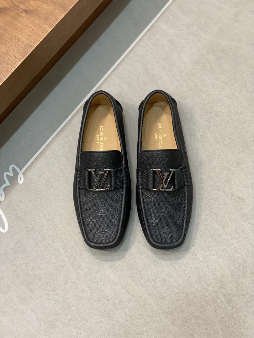 Louis Vuitton LUXEMBOURG SAMOTHRACE series of bean shoes made a remarkable debut on the spring and