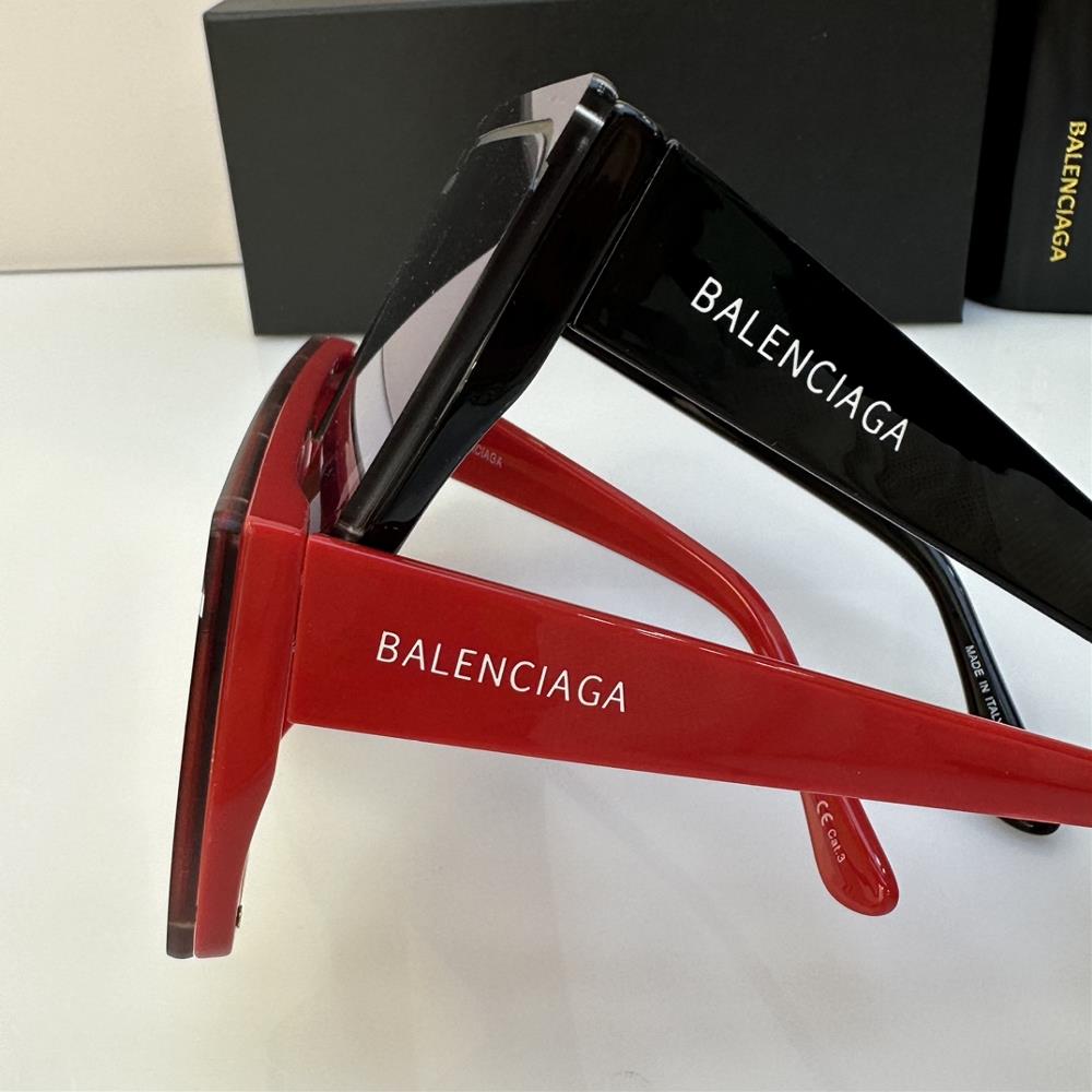 In conclusion the BALENCIAGA Glasses Model BB0008 is the epitome of personalized nonrep