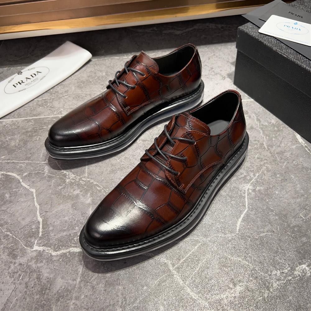 prada Family Chelsea Mens Shoe Super A Goods This Chelsea shoe is equipped with an air cushioned t